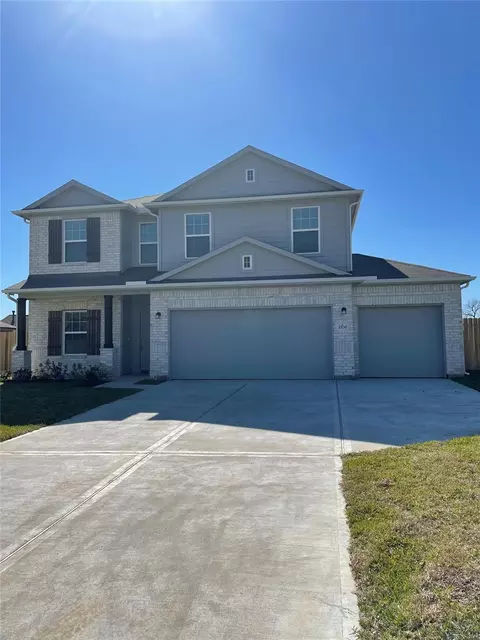 2570 Turberry Dr, West Columbia, TX 77486