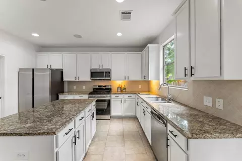 2106 Leaf Meadows Ct, Spring, TX 77386 photo 14