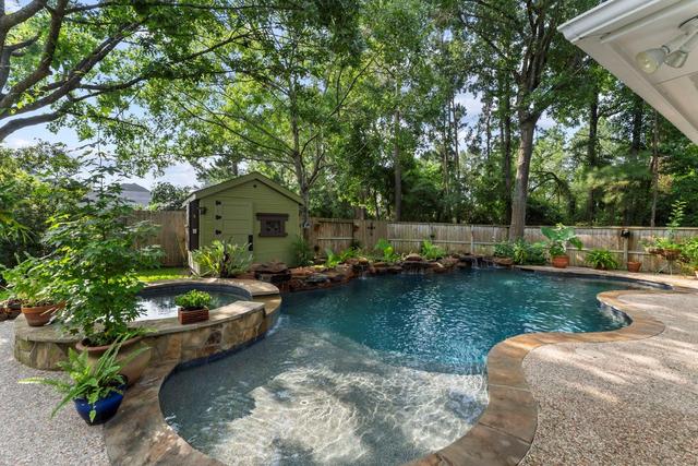2106 Leaf Meadows Ct, Spring, TX 77386