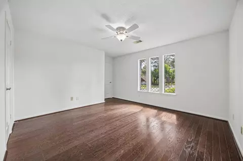 Bedroom - 9718 Oxted Ln, Spring, TX 77379 photo 1 of 2