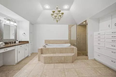 Bath - 9718 Oxted Ln, Spring, TX 77379 photo 1 of 6