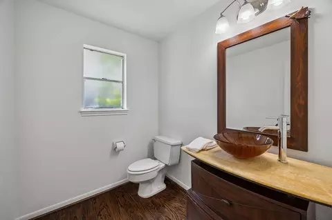 Bath - 9718 Oxted Ln, Spring, TX 77379 photo 4 of 6