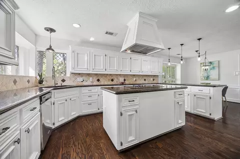 Kitchen - 9718 Oxted Ln, Spring, TX 77379 photo 1 of 3