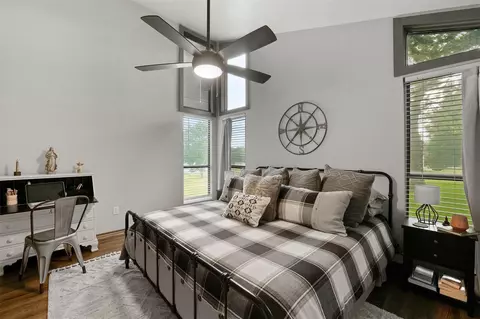 Bedroom - 1445 Tara Dr, Trinity, TX 75862 photo 2 of 4