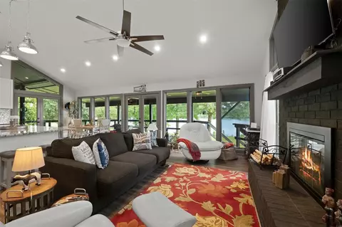 Living - 1445 Tara Dr, Trinity, TX 75862 photo 1 of 3