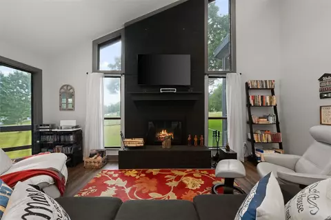 Living - 1445 Tara Dr, Trinity, TX 75862 photo 2 of 3