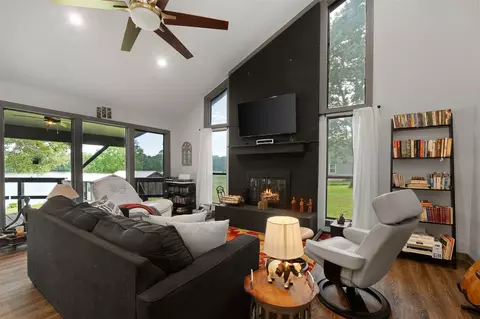Living - 1445 Tara Dr, Trinity, TX 75862 photo 3 of 3