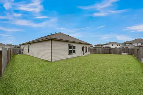 Exterior - 14309 Ash Tree Dr, Conroe, TX 77302 photo 2 of 3
