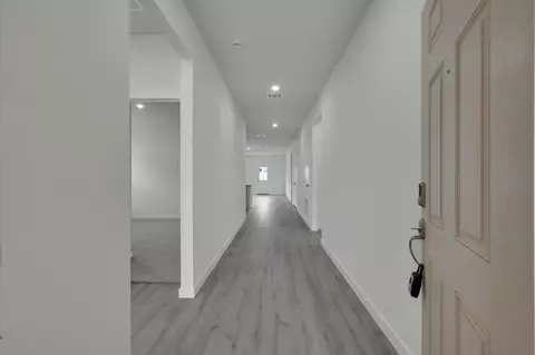 Entry Way - 14309 Ash Tree Dr, Conroe, TX 77302 photo 1 of 2