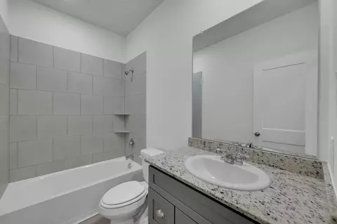 Bath - 14309 Ash Tree Dr, Conroe, TX 77302 photo 2 of 2