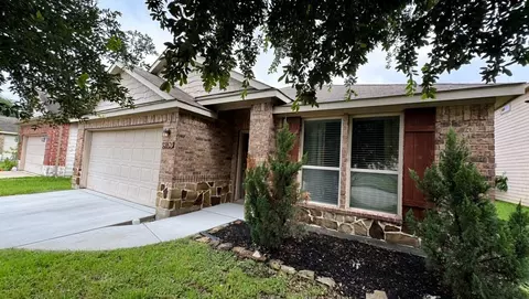 19130 Golden Wave Dr, Katy, TX 77449