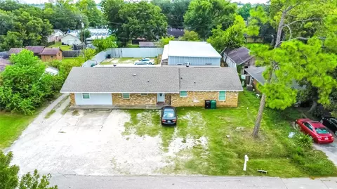 4407 Continental Dr, Houston, TX 77072