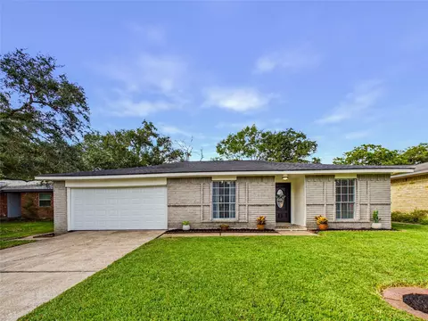 6209 Brookdale Dr, League City, TX 77573