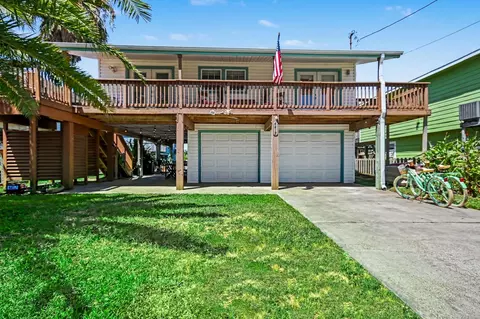 4417 Pelican Rd, Galveston, TX 77554