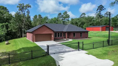 15215 Butterfly Ln, Plantersville, TX 77363