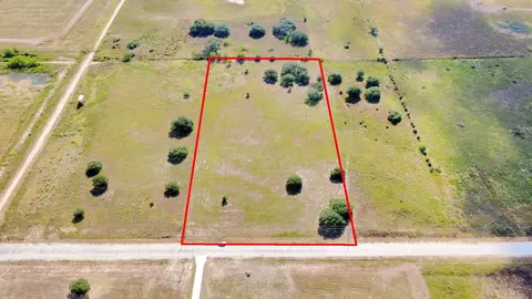 2184 Pintail Ln, Columbus, TX 78934