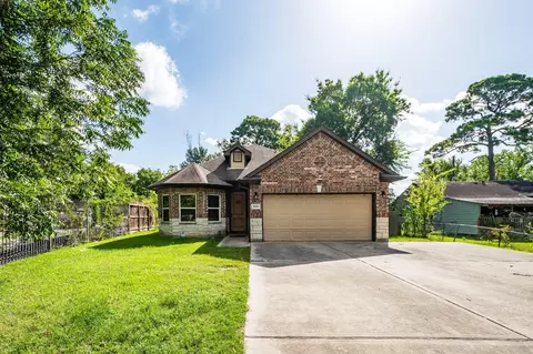 6814 Carver Rd, Houston, TX 77091
