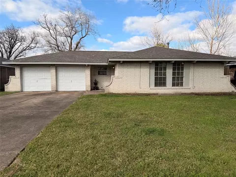 7618 Garsee Dr, Houston, TX 77040