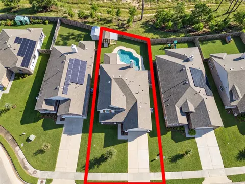 20272 Torrey Pines Ln, Cleveland, TX 77327