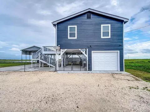 1256 E Canal Dr, Crystal Beach, TX 77650