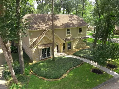 2 Rolling Mill Ln, The Woodlands, TX 77380
