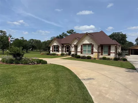 173 County Road 131a, Hallettsville, TX 77964
