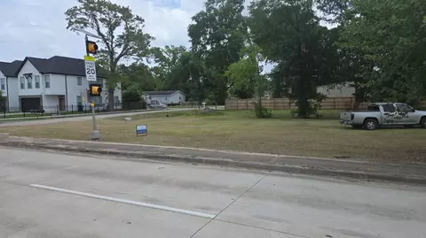 8702 Easthaven Blvd, Houston, TX 77075