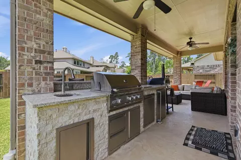 Kitchen - 24603 Morgan Pines Ct, Spring, TX 77389 photo 5 of 5