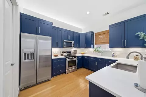 1910 Fletcher St, Houston, TX 77009