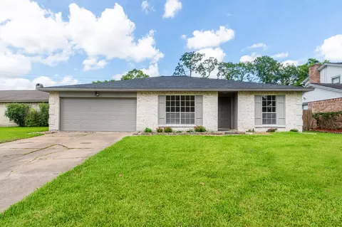 16911 Bougainvilla Ln, Friendswood, TX 77546
