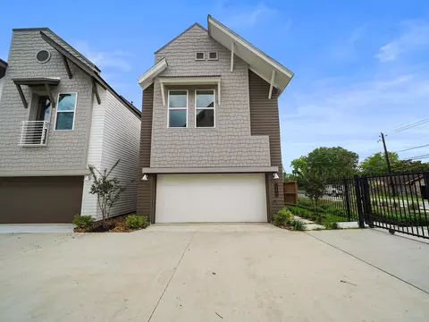 7504 Carver Rd #B, Houston, TX 77088
