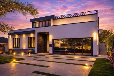 2302 Suffolk Dr, Houston, TX 77027