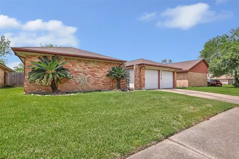1379 Wrotham Ln, Channelview, TX 77530