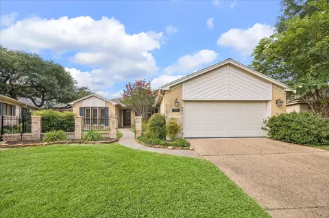 6506 Prairie Dunes Dr, Houston, TX 77069