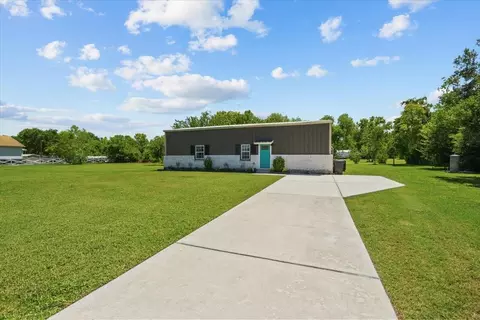 13509 S Bellaire St, Santa Fe, TX 77510