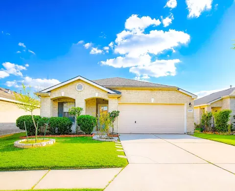 15639 Western Skies Dr, Houston, TX 77086