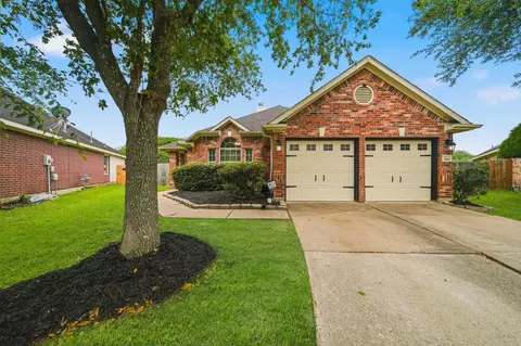 7102 Grassy Grove Ln, Richmond, TX 77407