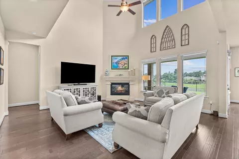 4906 Tres Lagos Dr, Spring, TX 77389 photo 14