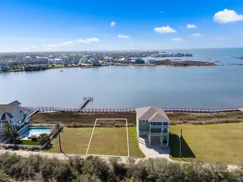3302 Road Less Traveled, Galveston, TX 77554