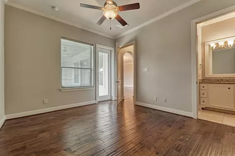 Bedroom - 25 Post Shadow Estate Dr, Spring, TX 77389 photo 2 of 3