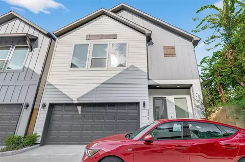 833 Dorchester St #E, Houston, TX 77022