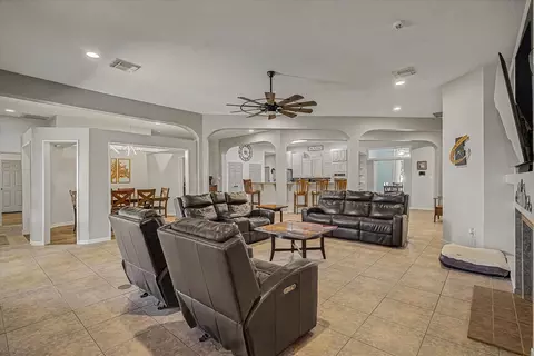 Other - 20 Chuckwagon Ct, Angleton, TX 77515 photo 1 of 12
