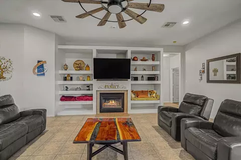 Living - 20 Chuckwagon Ct, Angleton, TX 77515 photo 2 of 2