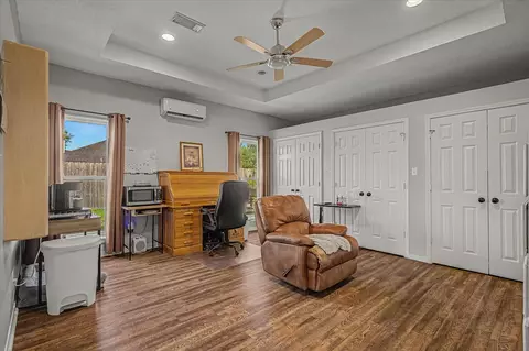 Other - 20 Chuckwagon Ct, Angleton, TX 77515 photo 6 of 12