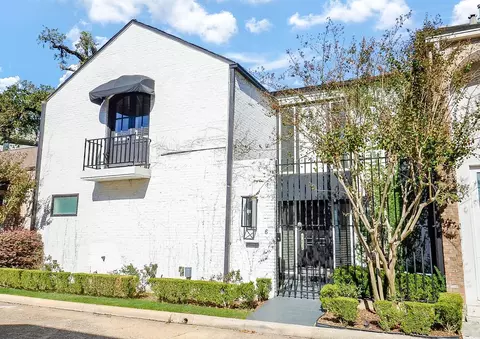 6 River Hollow Ln, Houston, TX 77027
