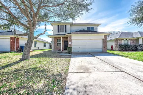 410 Crosby Village Dr, Crosby, TX 77532
