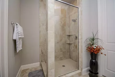 Bath - 114 Silver Sky Ct, Conroe, TX 77304 photo 3 of 4