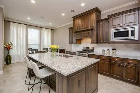 Kitchen - 114 Silver Sky Ct, Conroe, TX 77304 photo 5 of 7