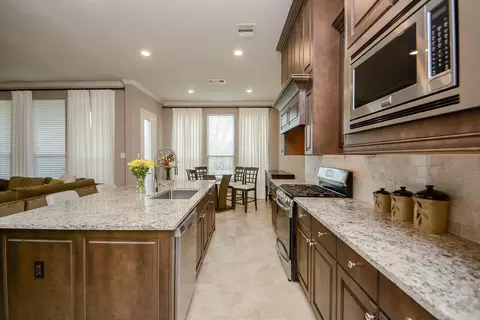 Kitchen - 114 Silver Sky Ct, Conroe, TX 77304 photo 6 of 7