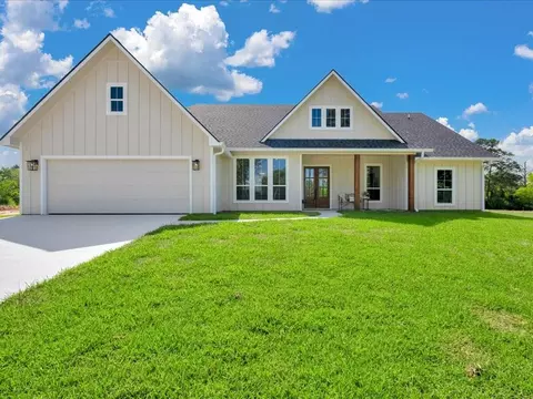 3838 Fuller Springs Dr, Lufkin, TX 75901